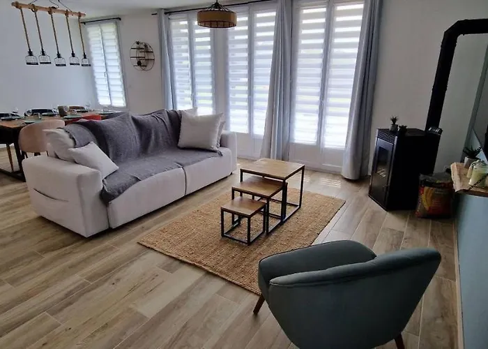 Апартаменты House For 4 To 6 Peoplec Belleville-sur-Mer