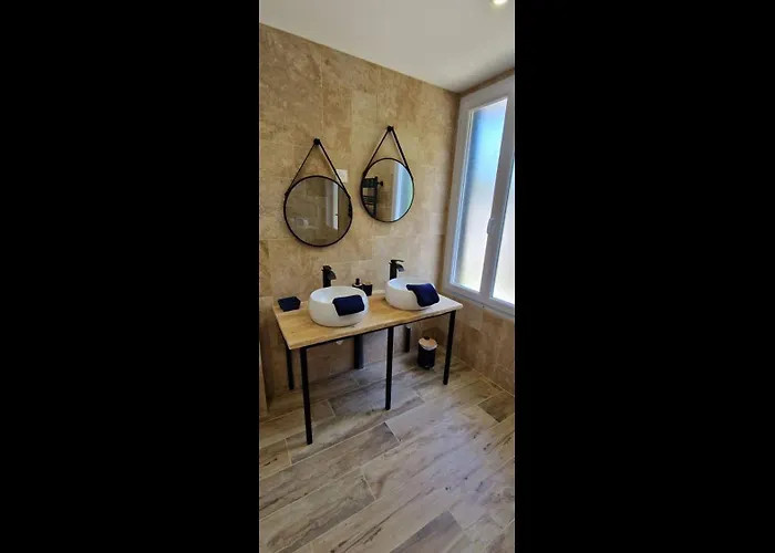 Апартаменты House For 4 To 6 Peoplec