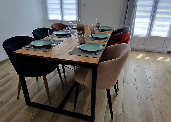 Апартаменты House For 4 To 6 Peoplec Belleville-sur-Mer